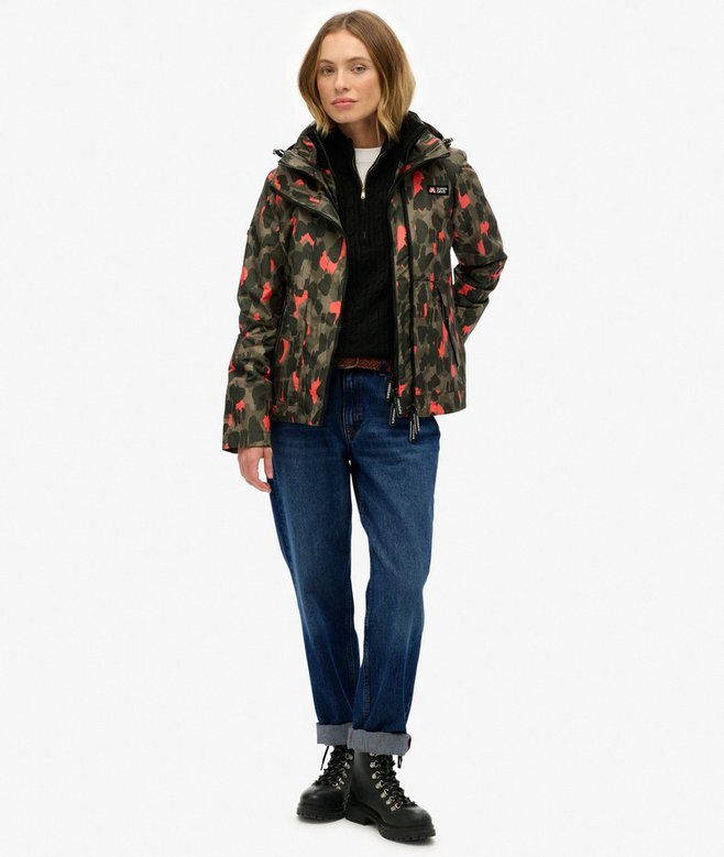 Windjacke mit Kapuze für den Berg Windjacke mit Kapuze für den Berg
