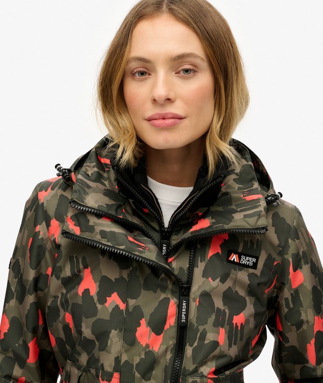 Windjacke mit Kapuze für den Berg Windjacke mit Kapuze für den Berg