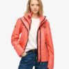 Windjacke mit Kapuze für den Berg Windjacke mit Kapuze für den Berg