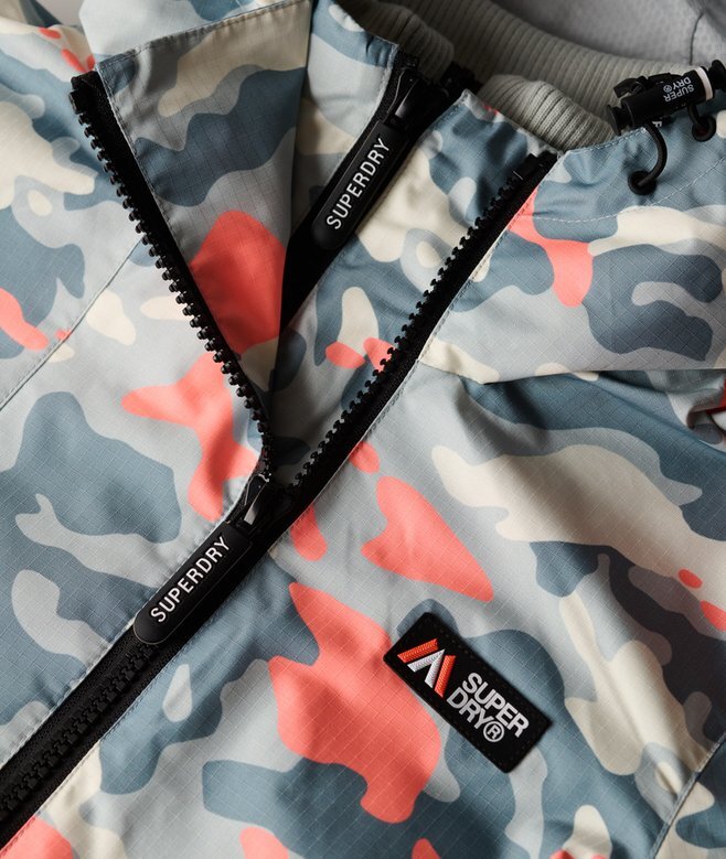Windjacke mit Kapuze für den Berg Windjacke mit Kapuze für den Berg